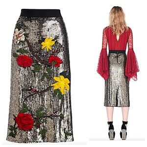 Alice + Olivia ella flora embllishment midi skirt Size 0